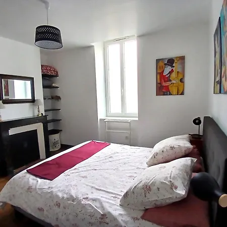 Apartment With A Garden Moulins  Exterior photo