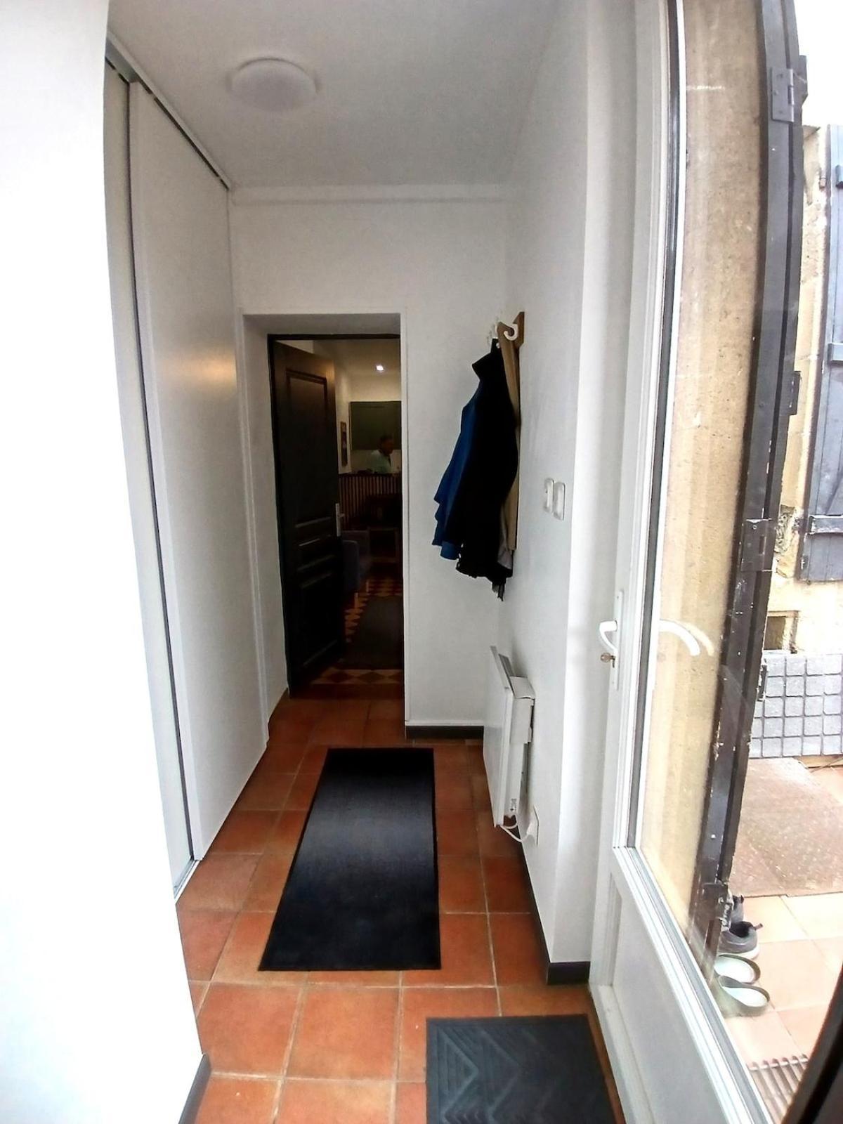 Apartment With A Garden *