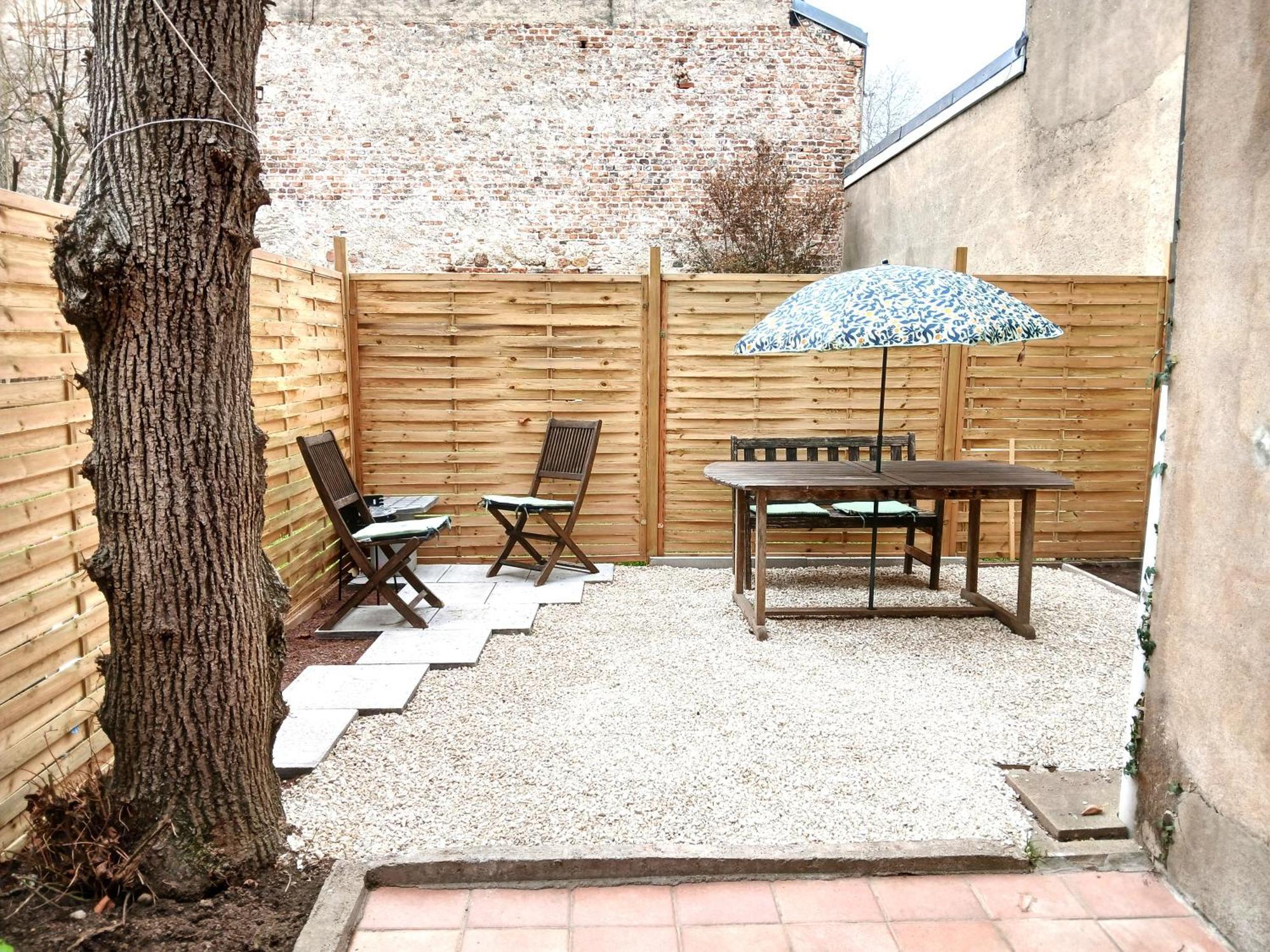 Apartment With A Garden Moulins (Allier)